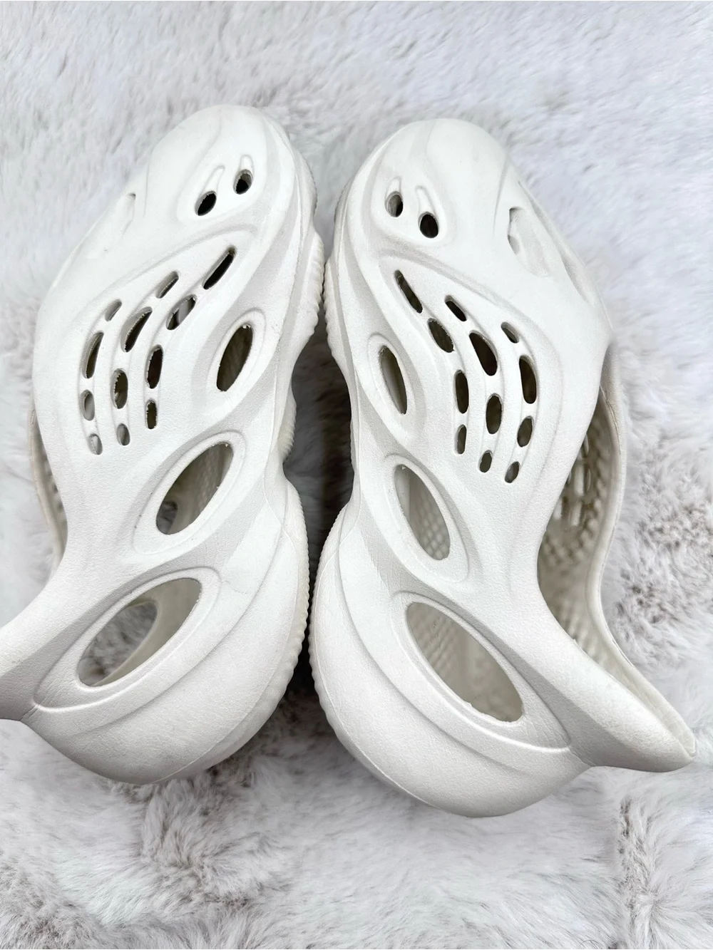 Yeezy adidas foam